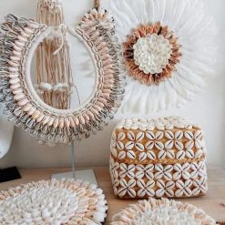 My Bliss Home Statuettes Et Figurines Collier Tribal De Coquillages L32 X H 43 Cm -Vases Soldes collier tribal de coquillages l32 x h 43 cm 4