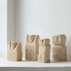 Bazar Bizar Statuettes Et Figurines Statue En Grès -Vases Soldes statue en gres 17