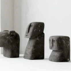 Bazar Bizar Statuettes Et Figurines Statue En Grès -Vases Soldes statue en gres 5