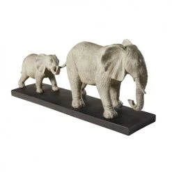 Maisons Du Monde Statuettes Et Figurines Statuette 2 éléphants Grise Et Socle En Métal Noir H21 -Vases Soldes statuette 2 elephants grise et socle en metal noir h21 1000 10 26 191209 2