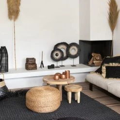 Bazar Bizar Statuettes Et Figurines Statuette En Raphia Noir Et Coquillage Sur Une Base En Métal -Vases Soldes statuette en raphia noir et coquillage sur une base en metal 4