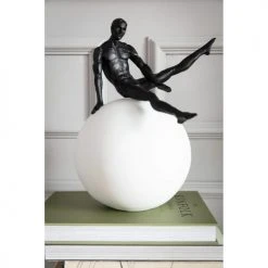 Kare Design Statuettes Et Figurines Statuette Gymnaste En Polyrésine Blanche Et Noire H33 -Vases Soldes statuette gymnaste en polyresine blanche et noire h33 2