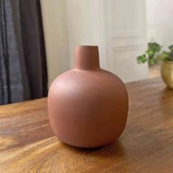 Passage Vernet Vases Vase Arrondi En Métal Rouge -Vases Soldes vase arrondi en metal rouge 2